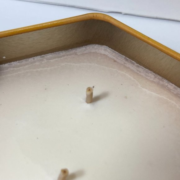 Burt's Bees Vanilla Honey Tin 2 Wick Soy Candle 3.5 ounces 3 Pack DISCONTINUED - Picture 13 of 15